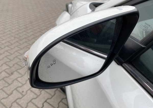 Toyota C-HR cena 121900 przebieg: 40255, rok produkcji 2021 z Kalisz małe 562